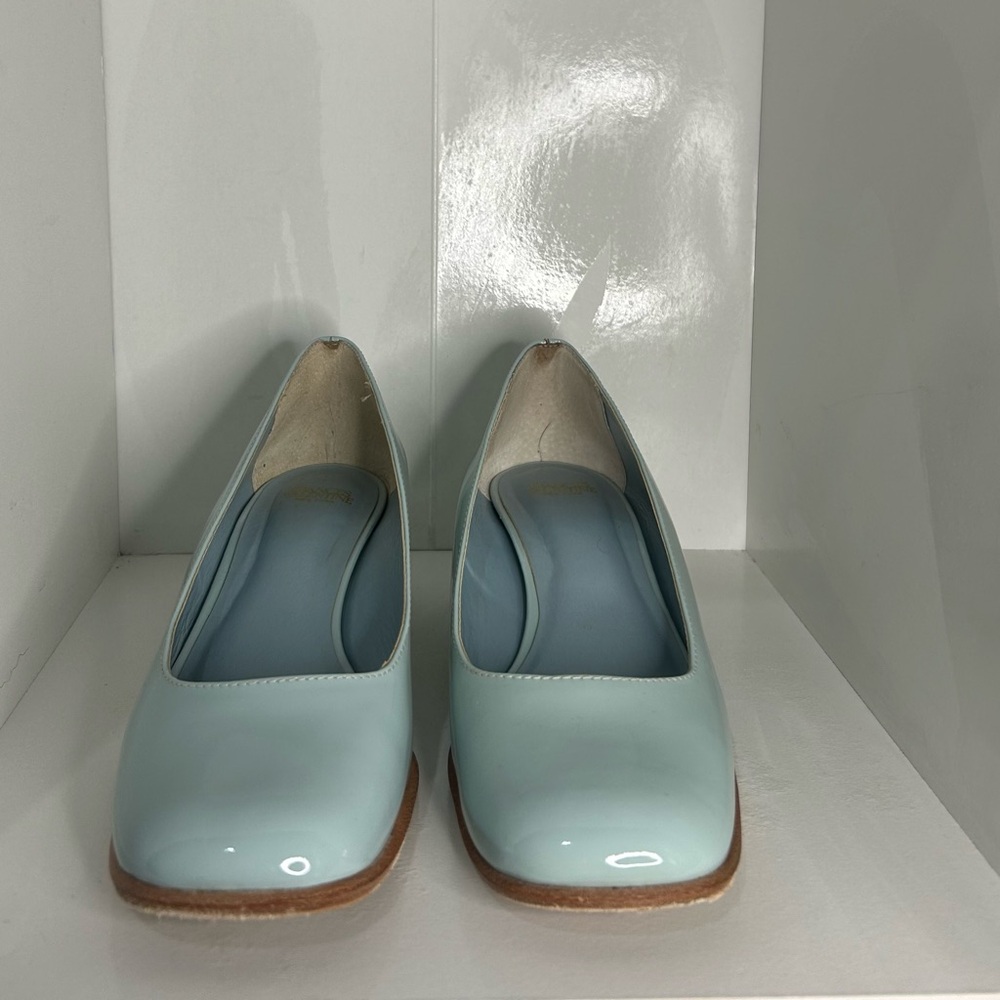 Frances Valentine women's Doll Pump Light
Blue square toe Stack Brazil 7.5B
